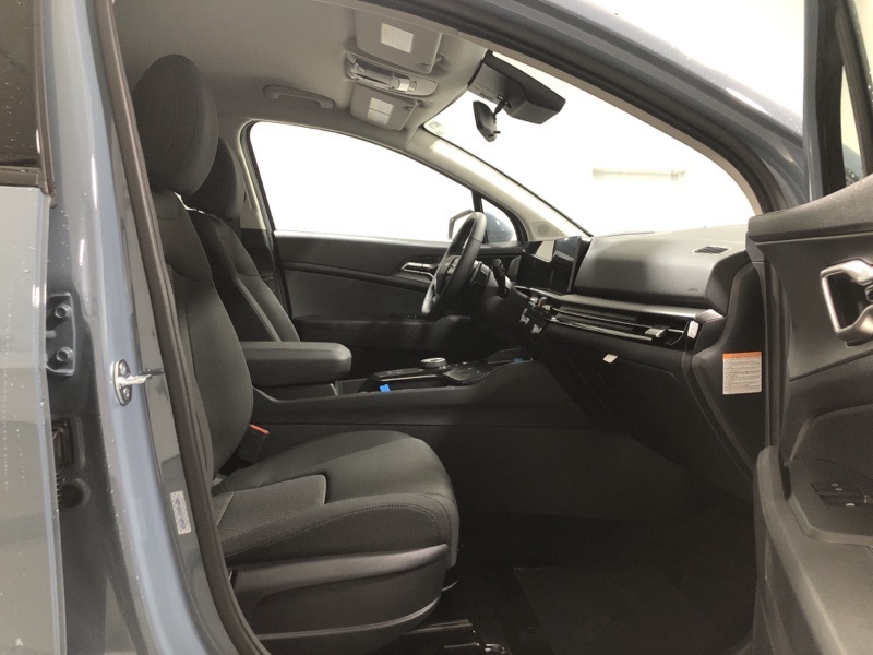 2026 Kia Sportage Hybrid photo 12