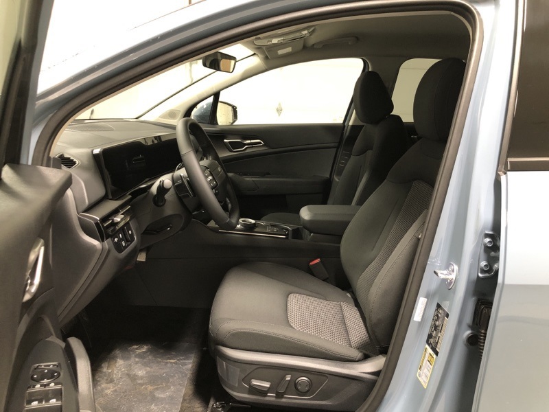 2026 Kia Sportage Hybrid photo 17