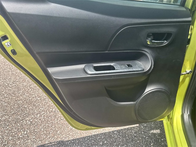 2015 Toyota Prius C Four photo 10