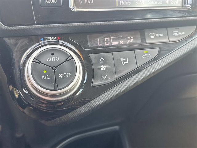 2015 Toyota Prius C Four photo 18