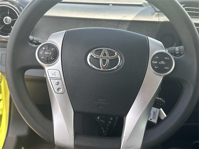 2015 Toyota Prius C Four photo 21