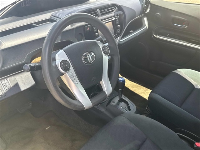2015 Toyota Prius C Four photo 25
