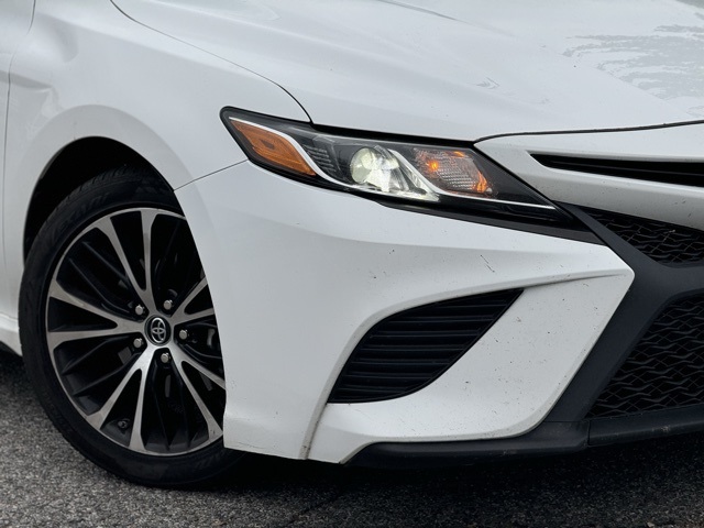Used 2018 Toyota Camry SE with VIN 4T1B11HK4JU067613 for sale in Beech Island, SC