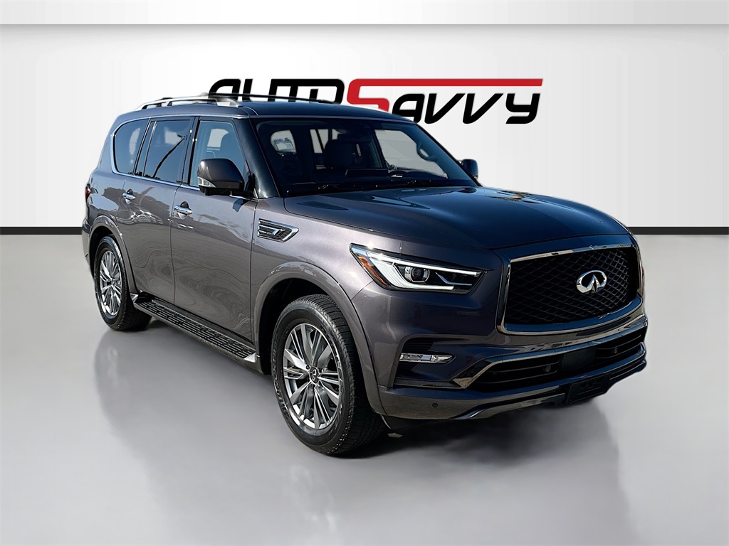 2022 INFINITI QX80's photo