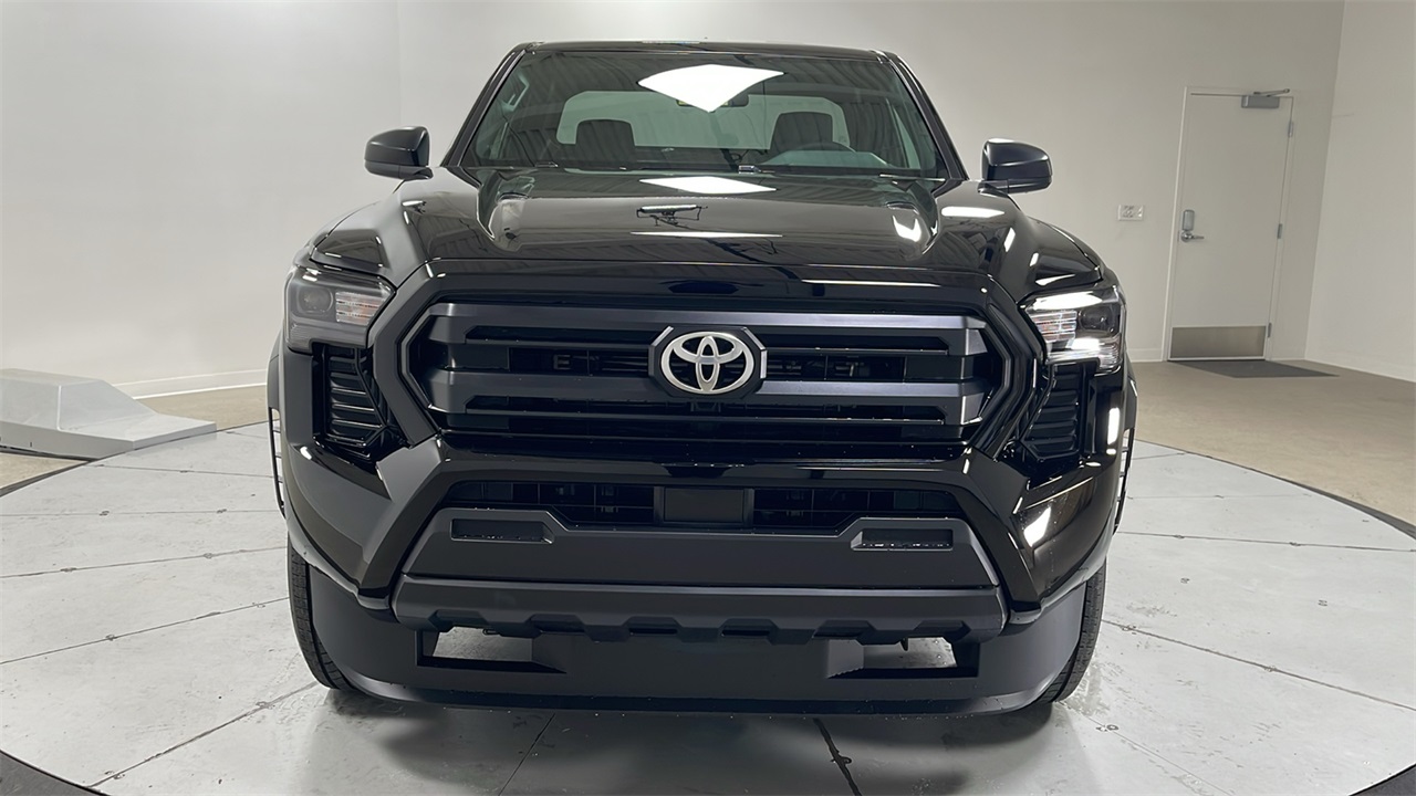 2025 Toyota Tacoma SR XtraCab photo 2
