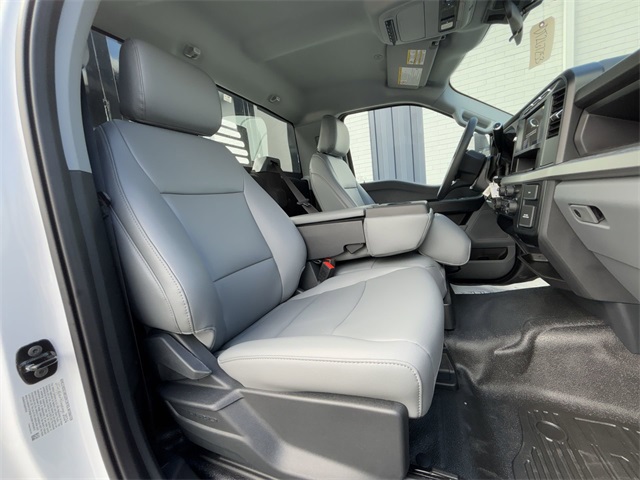 2024 Ford F-350 XL photo 22