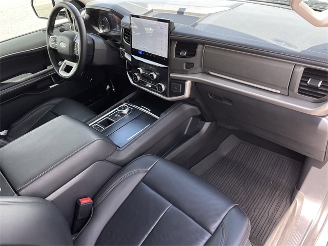 2024 Oxford White Ford Expedition XLT RWD SUV