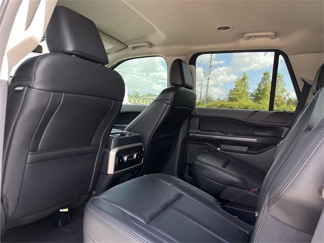 2024 Oxford White Ford Expedition XLT RWD SUV