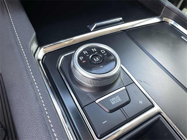2024 Oxford White Ford Expedition XLT RWD SUV