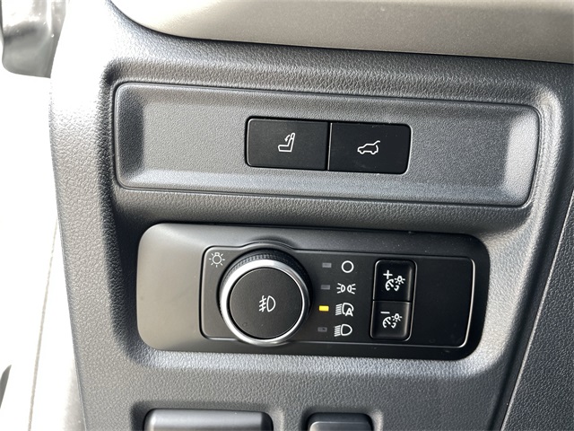 2024 Oxford White Ford Expedition XLT RWD SUV