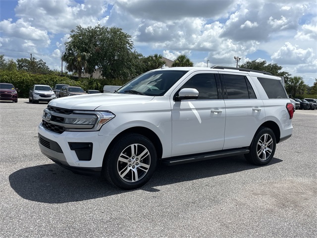 2024 Oxford White Ford Expedition XLT RWD SUV