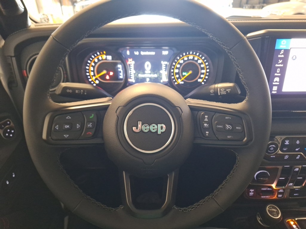 new 2025 Jeep Gladiator car, priced at $53,999
