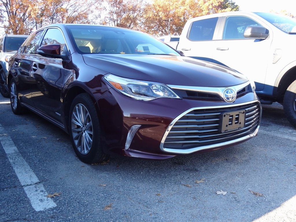 2018 Toyota Avalon Limited's photo