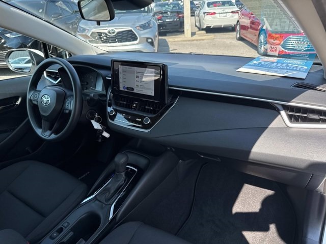2024 Toyota Corolla LE photo 17
