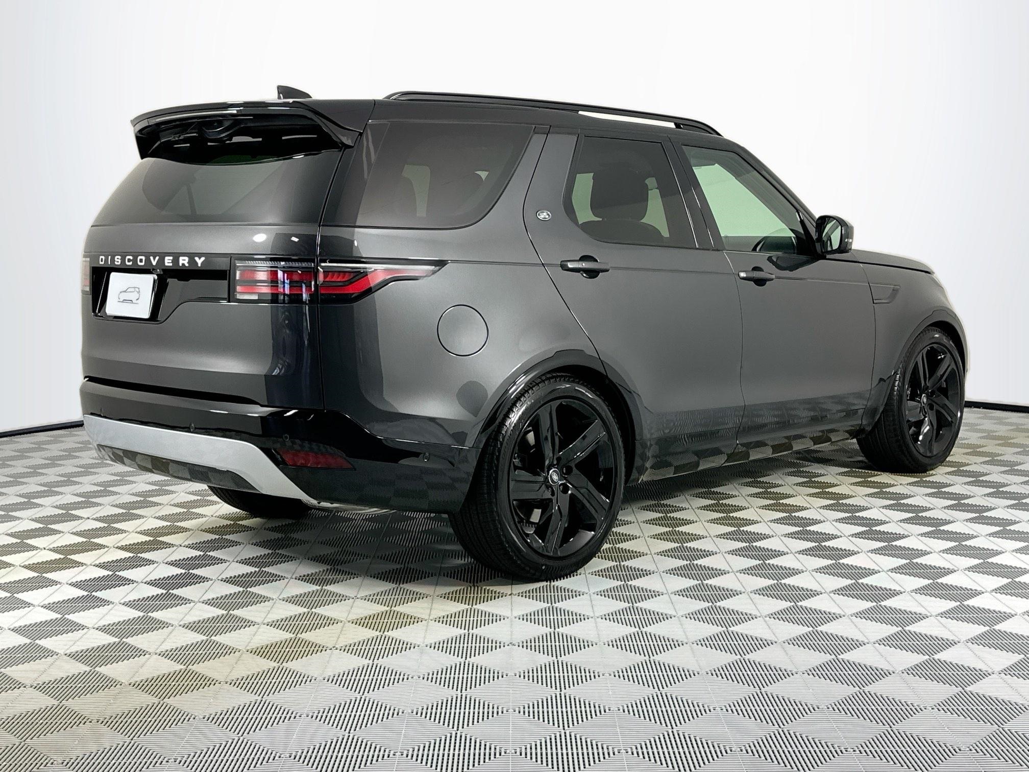 new 2025 Land Rover Discovery car, priced at $85,658