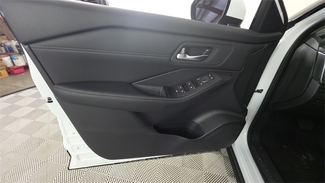 2025 Everest White Pearl Nissan Rogue SL AWD SUV