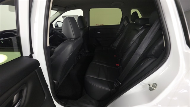 2025 Everest White Pearl Nissan Rogue SL AWD SUV