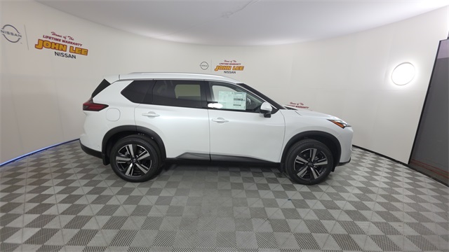 2025 Everest White Pearl Nissan Rogue SL AWD SUV