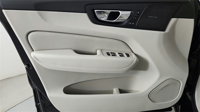 new 2026 Volvo XC60 car, priced at $64,525
