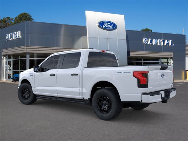 2025 Ford F-150 Lightning XLT photo 4