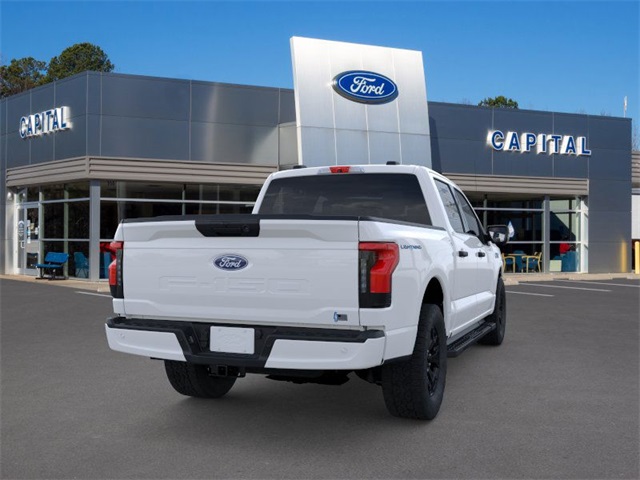 2025 Ford F-150 Lightning XLT photo 8