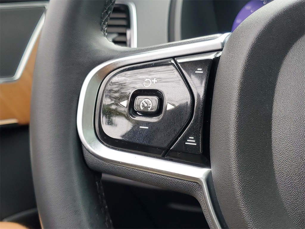 used 2023 Volvo XC90 car, priced at $35,295