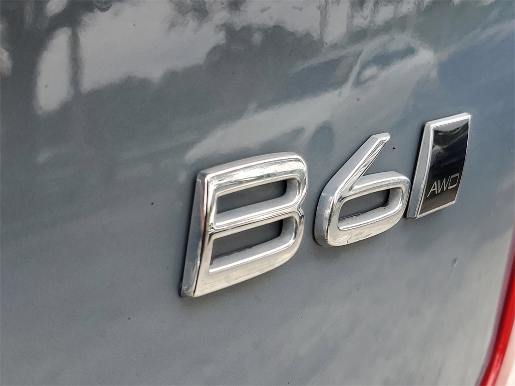 used 2023 Volvo XC90 car, priced at $35,295