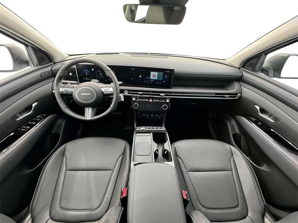 2025 Hyundai Tucson Limited photo 13