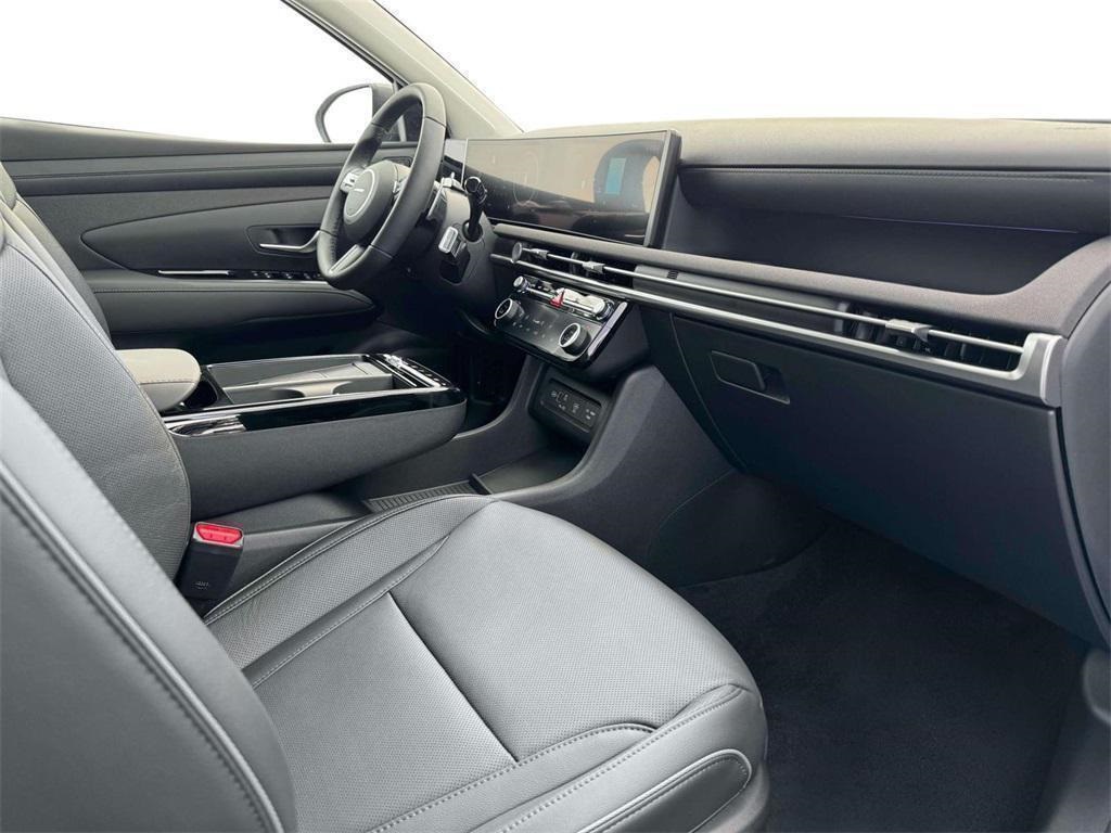 2025 Hyundai Tucson Limited photo 15