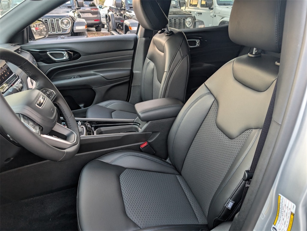 new 2026 Jeep Compass car, priced at $26,305