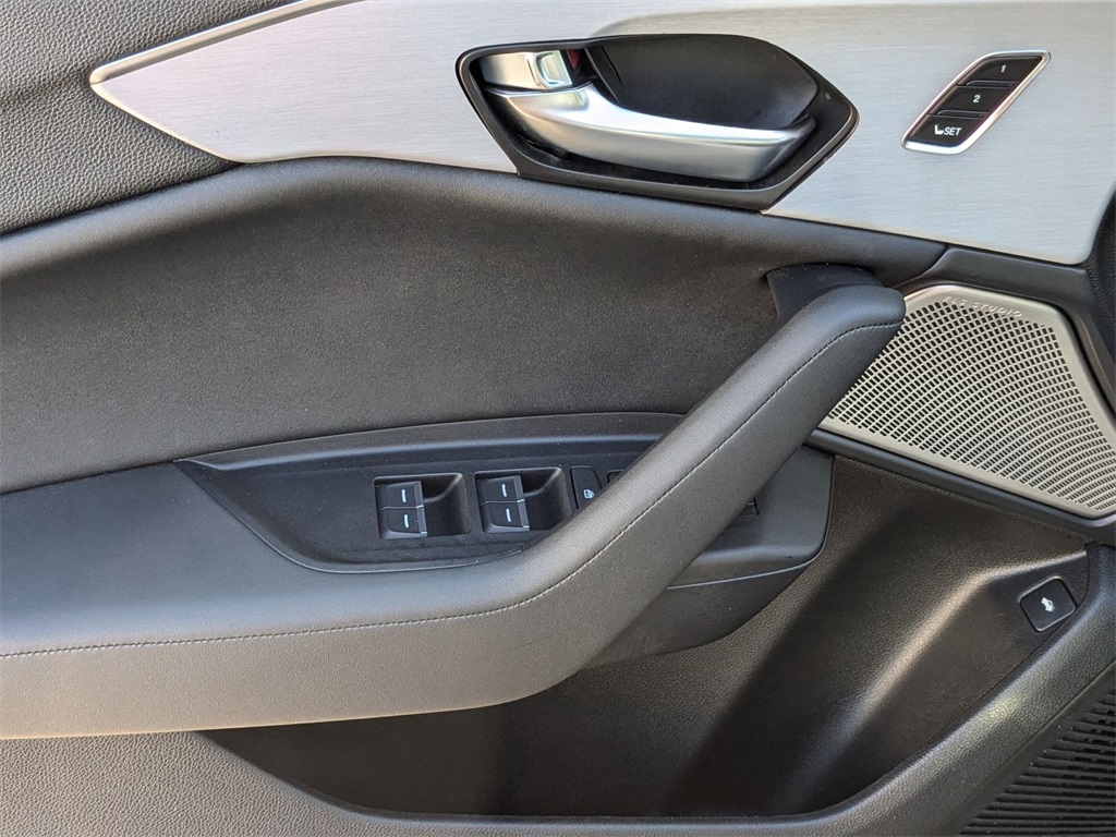2023 Acura TLX Technology photo 9