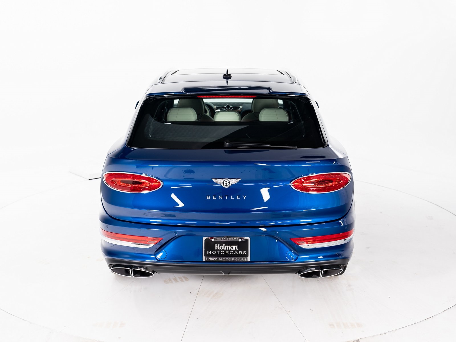 2024 Bentley Bentayga Azure V8 photo 4