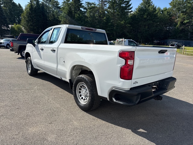 2021 Chevrolet Silverado 1500 photo 3