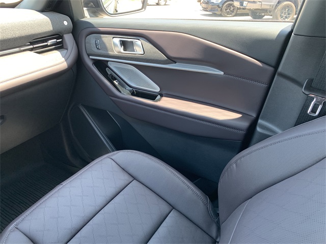 2025 Agate Black Metallic Ford Explorer Platinum RWD SUV