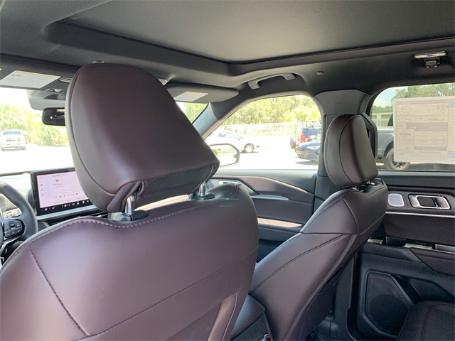 2025 Agate Black Metallic Ford Explorer Platinum RWD SUV