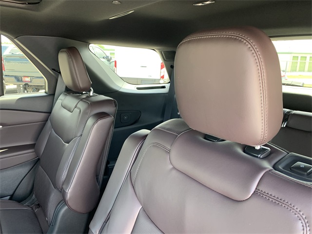 2025 Agate Black Metallic Ford Explorer Platinum RWD SUV