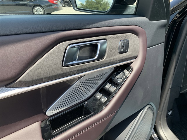 2025 Agate Black Metallic Ford Explorer Platinum RWD SUV