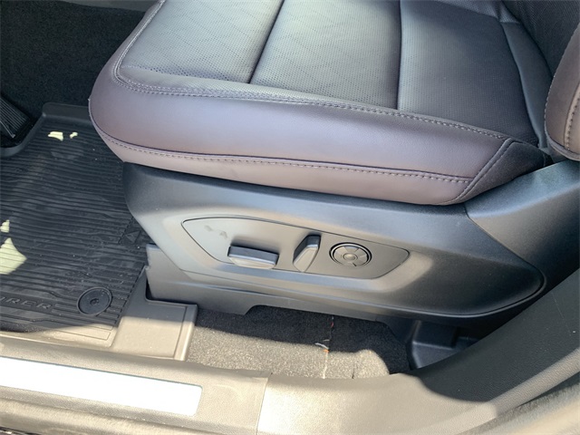 2025 Agate Black Metallic Ford Explorer Platinum RWD SUV