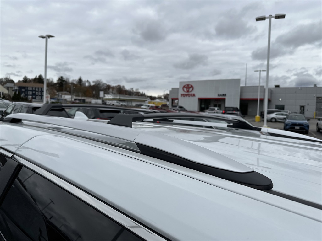 New 2025 Toyota Sienna Van