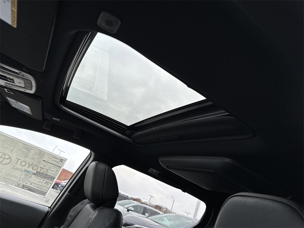 New 2025 Toyota Sienna Van