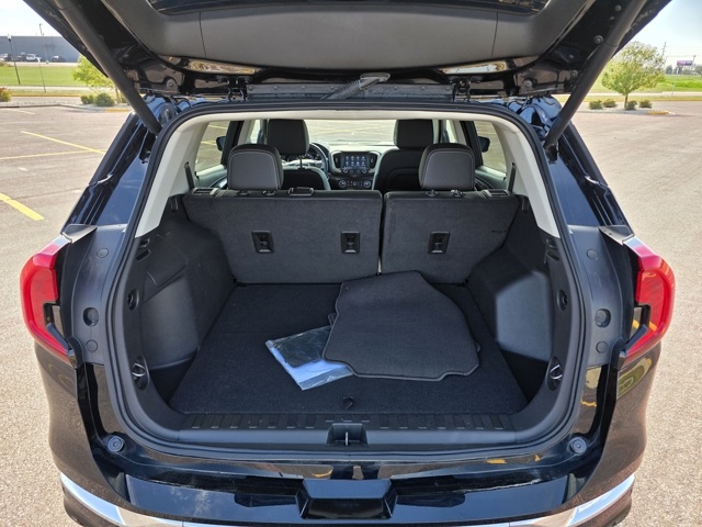 2022 GMC Terrain AWD Denali