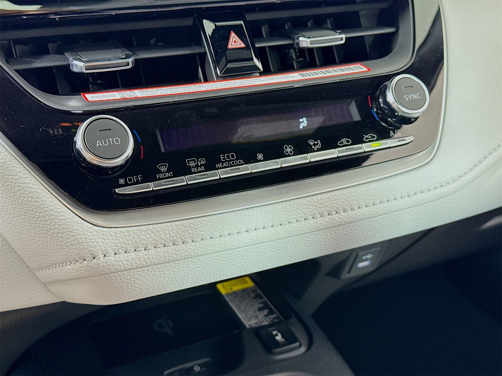 2025 Toyota Corolla XSE photo 10