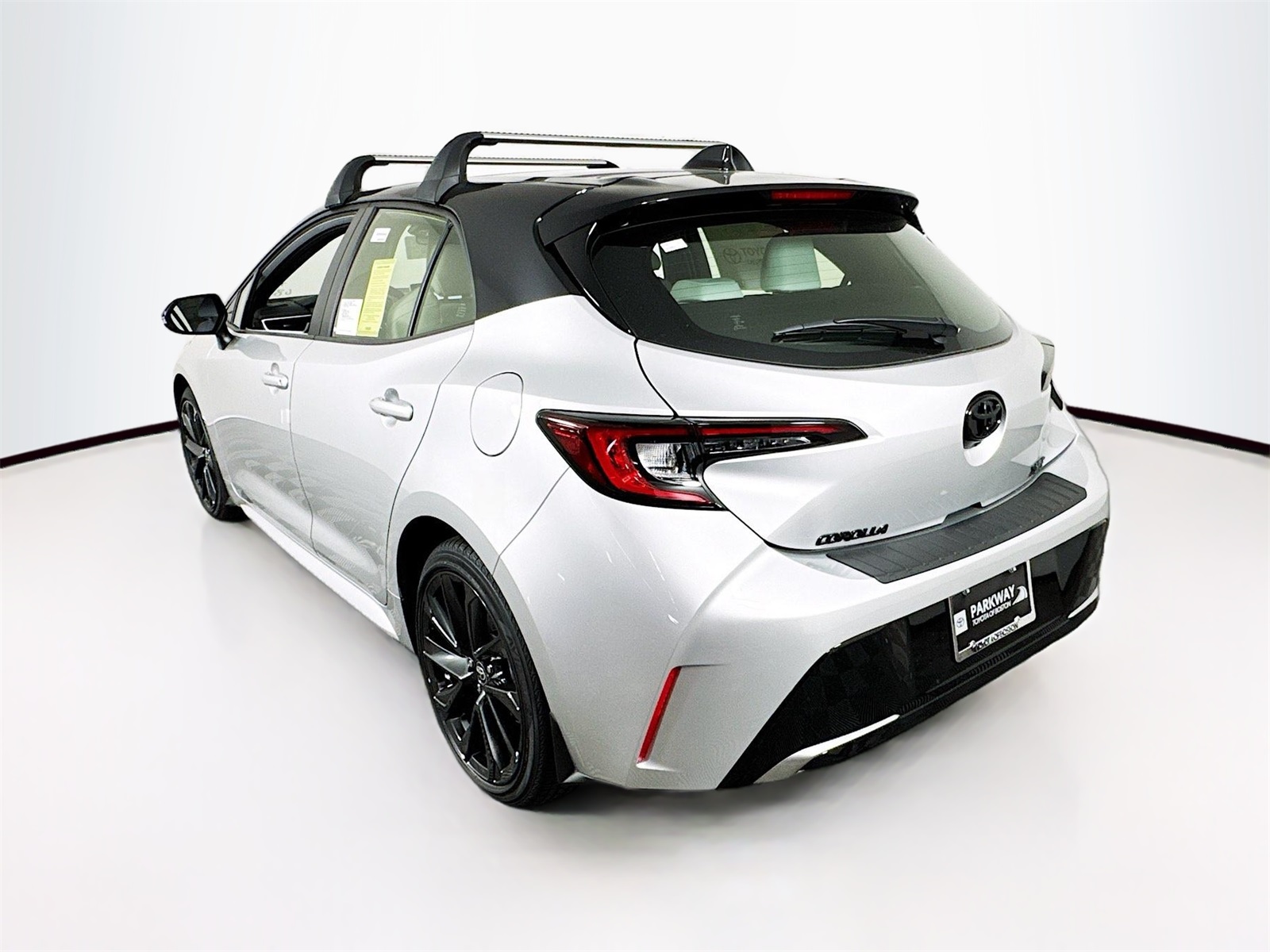 2025 Toyota Corolla XSE photo 4
