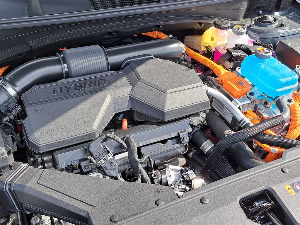 2025 Kia Sportage Plug-In Hybrid X-Line SUV AWD 15