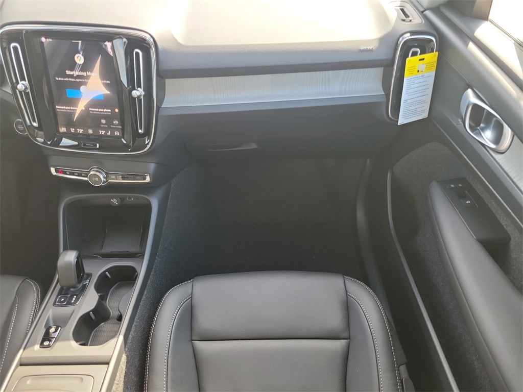 new 2026 Volvo XC40 car, priced at $43,595