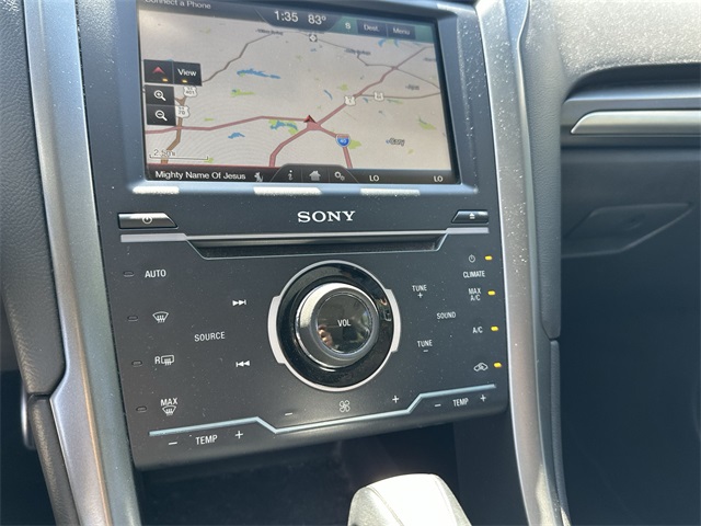 2014 Ford Fusion Titanium photo 19