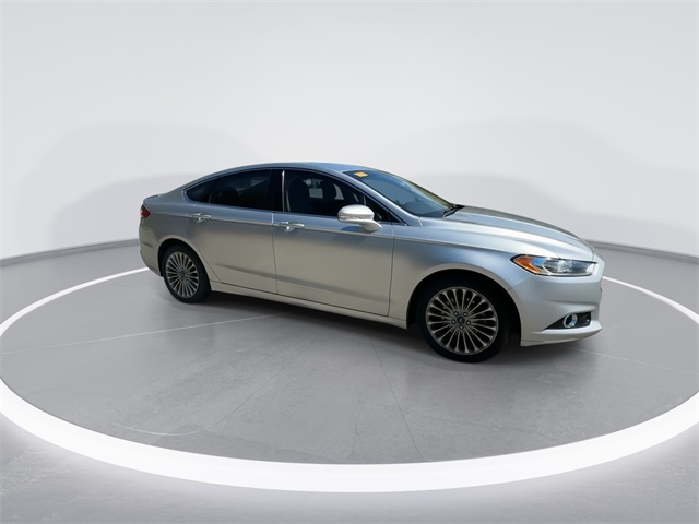 2014 Ford Fusion Titanium photo 2