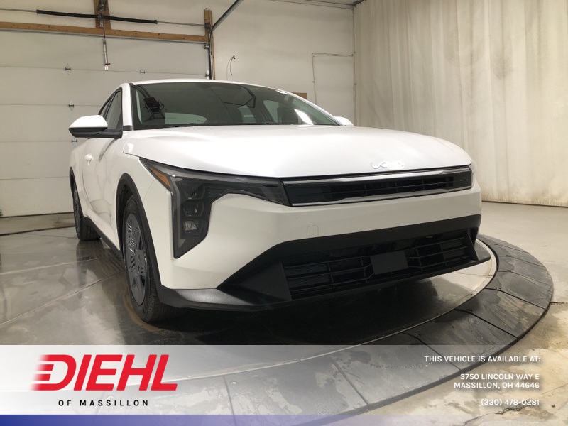 2025 Kia K4 LX's photo