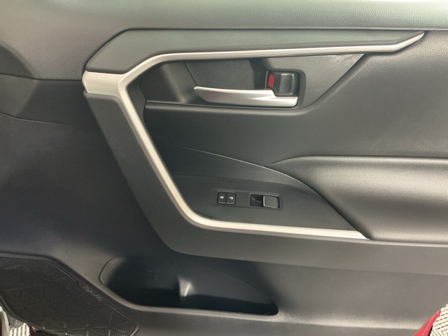 used 2019 Toyota RAV4 car, priced at $25,664