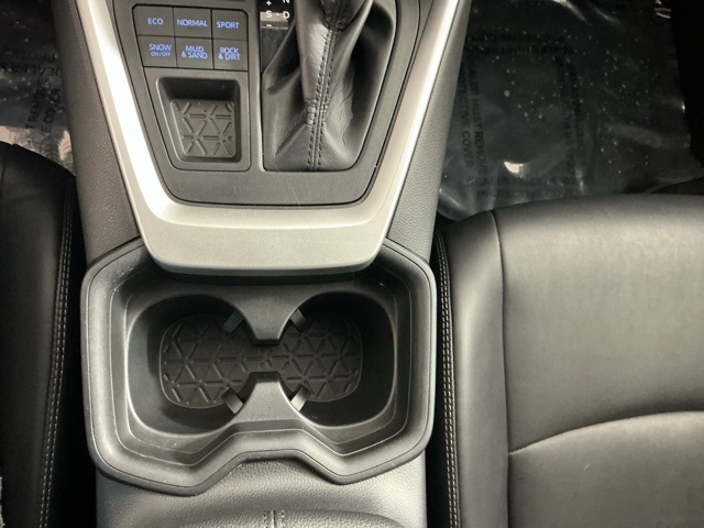 used 2019 Toyota RAV4 car, priced at $25,664